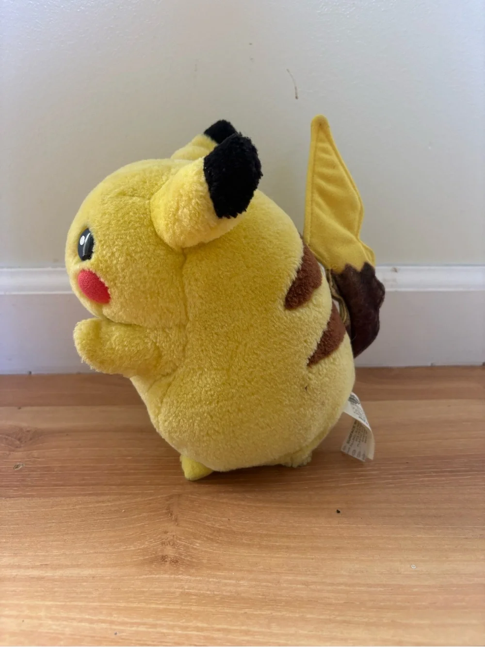 Hasbro 2004 Pikachu I Choose You Plush Light Up Red LED Cheeks Pokémon